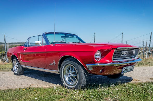 Ford Mustang Oldtimer mieten (1 Tag)